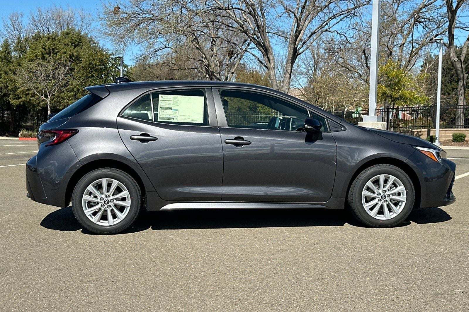 2026 Toyota Corolla Hatchback SE