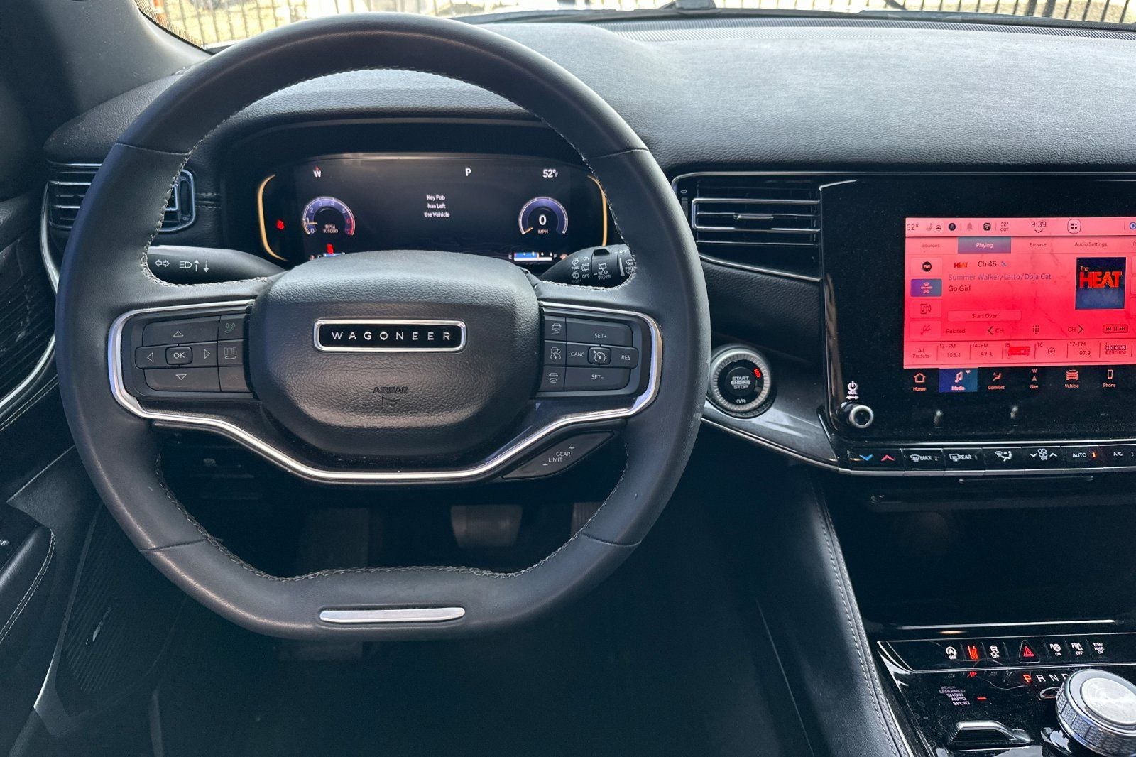 2023 Jeep Wagoneer Base