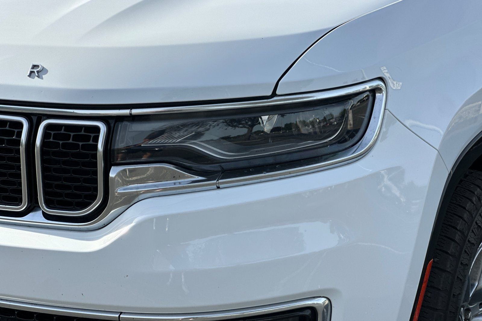 2023 Jeep Wagoneer Base