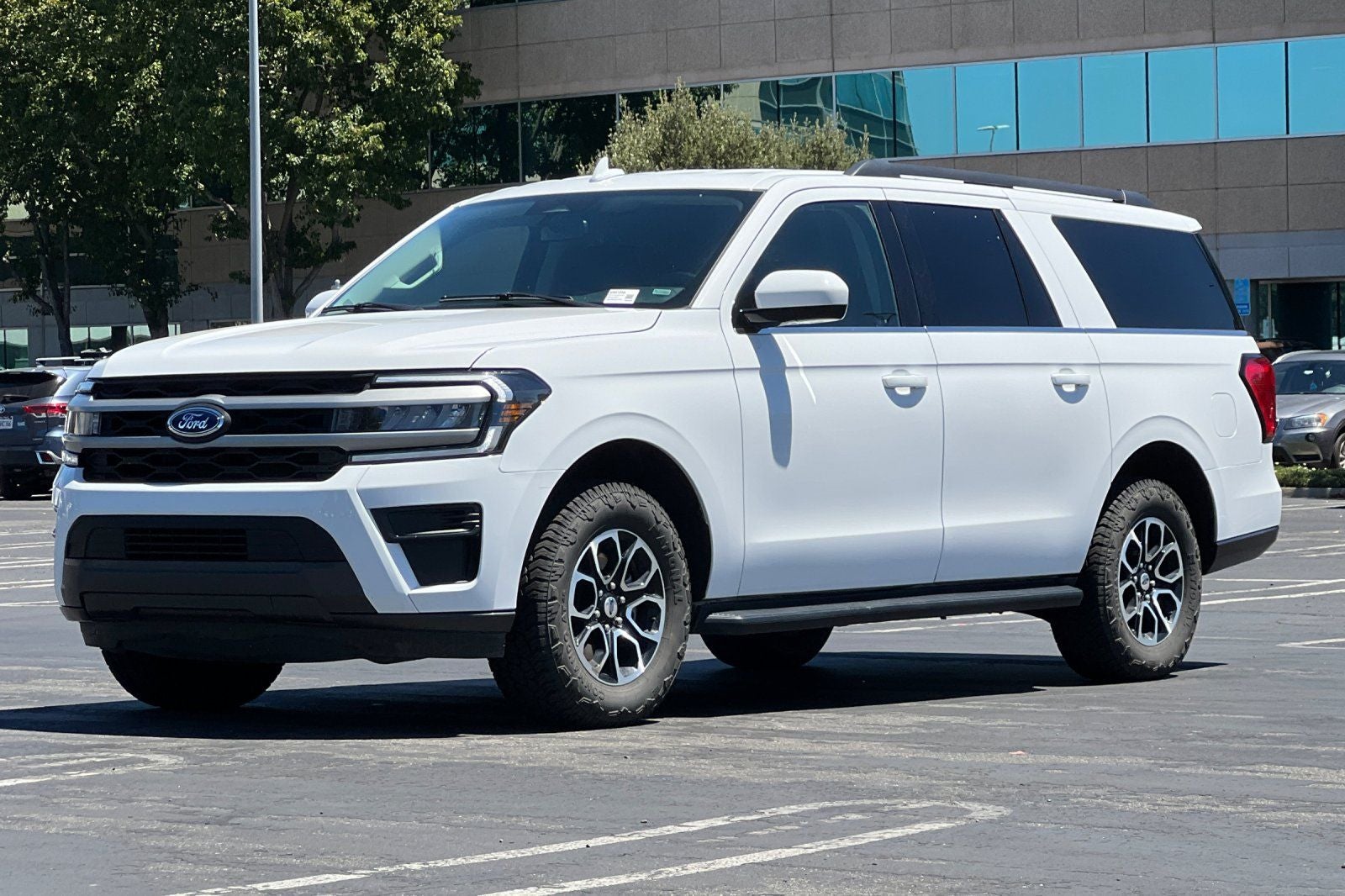 2024 Ford Expedition Max XLT