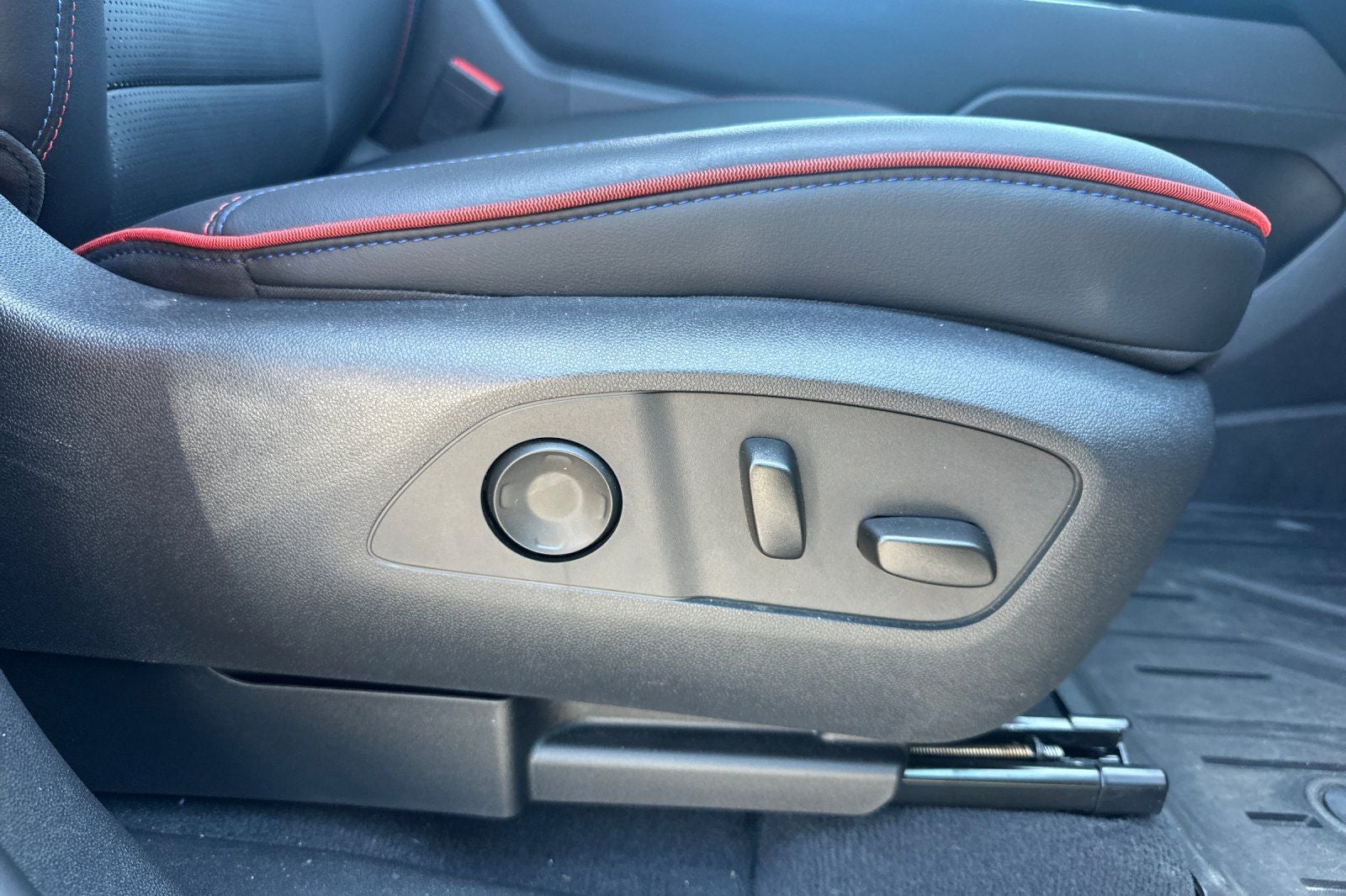 2025 Chevrolet Silverado EV RST