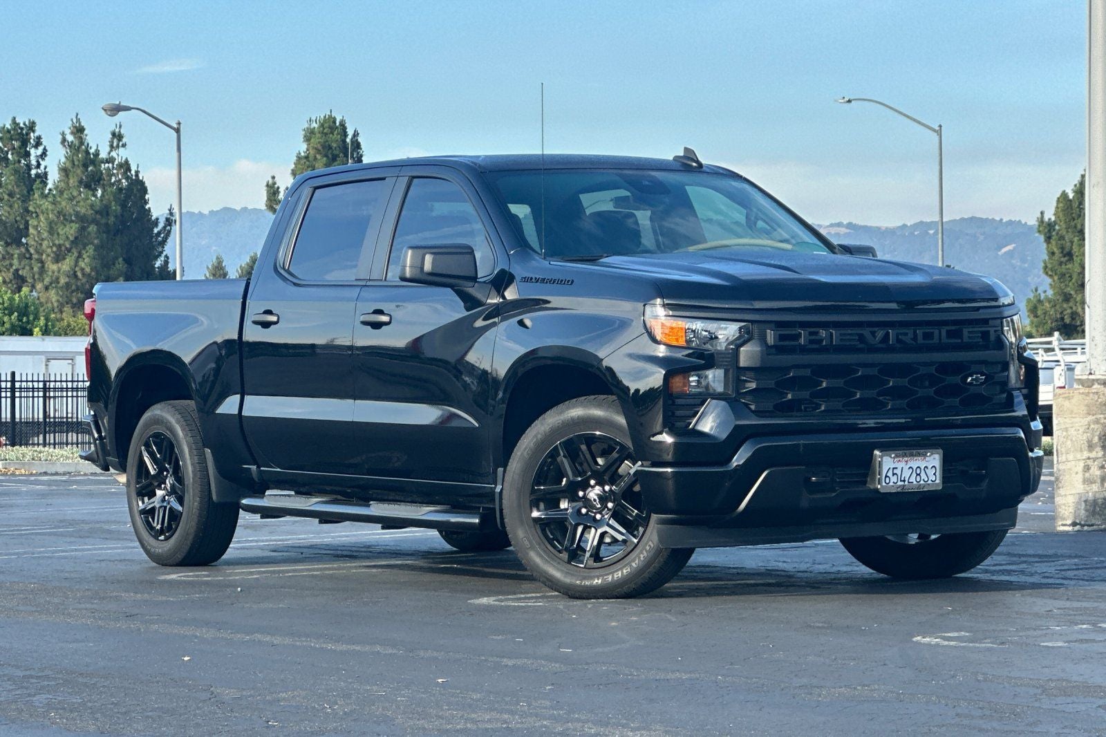 2023 Chevrolet Silverado 1500 Custom