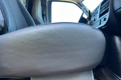 2025 Chevrolet Express 2500 Work Van Cargo