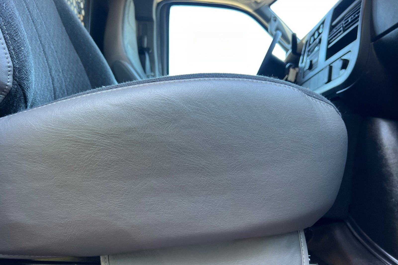2025 Chevrolet Express 2500 Work Van Cargo
