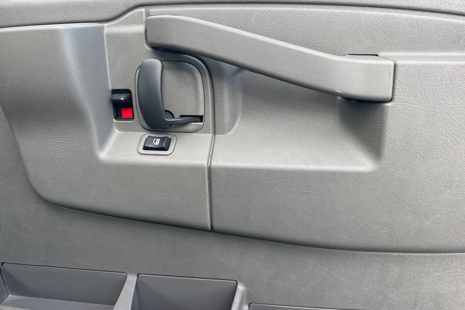 2023 Chevrolet Express 2500 Work Van Cargo