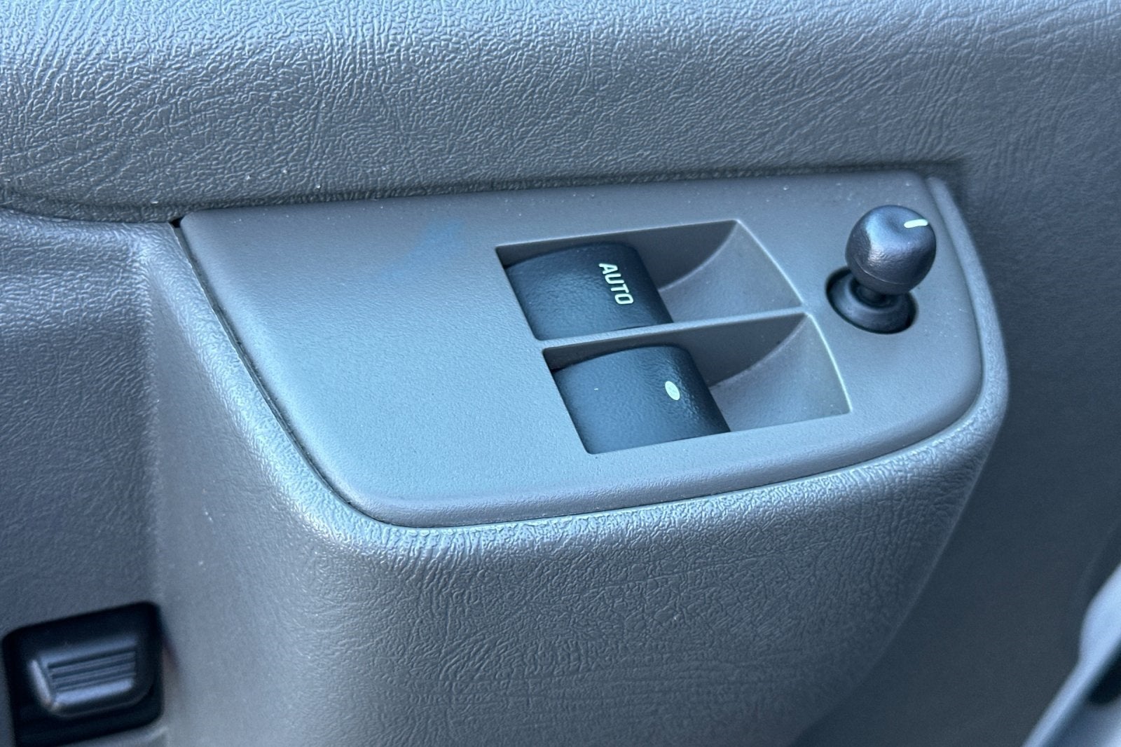 2023 Chevrolet Express 2500 Work Van Cargo