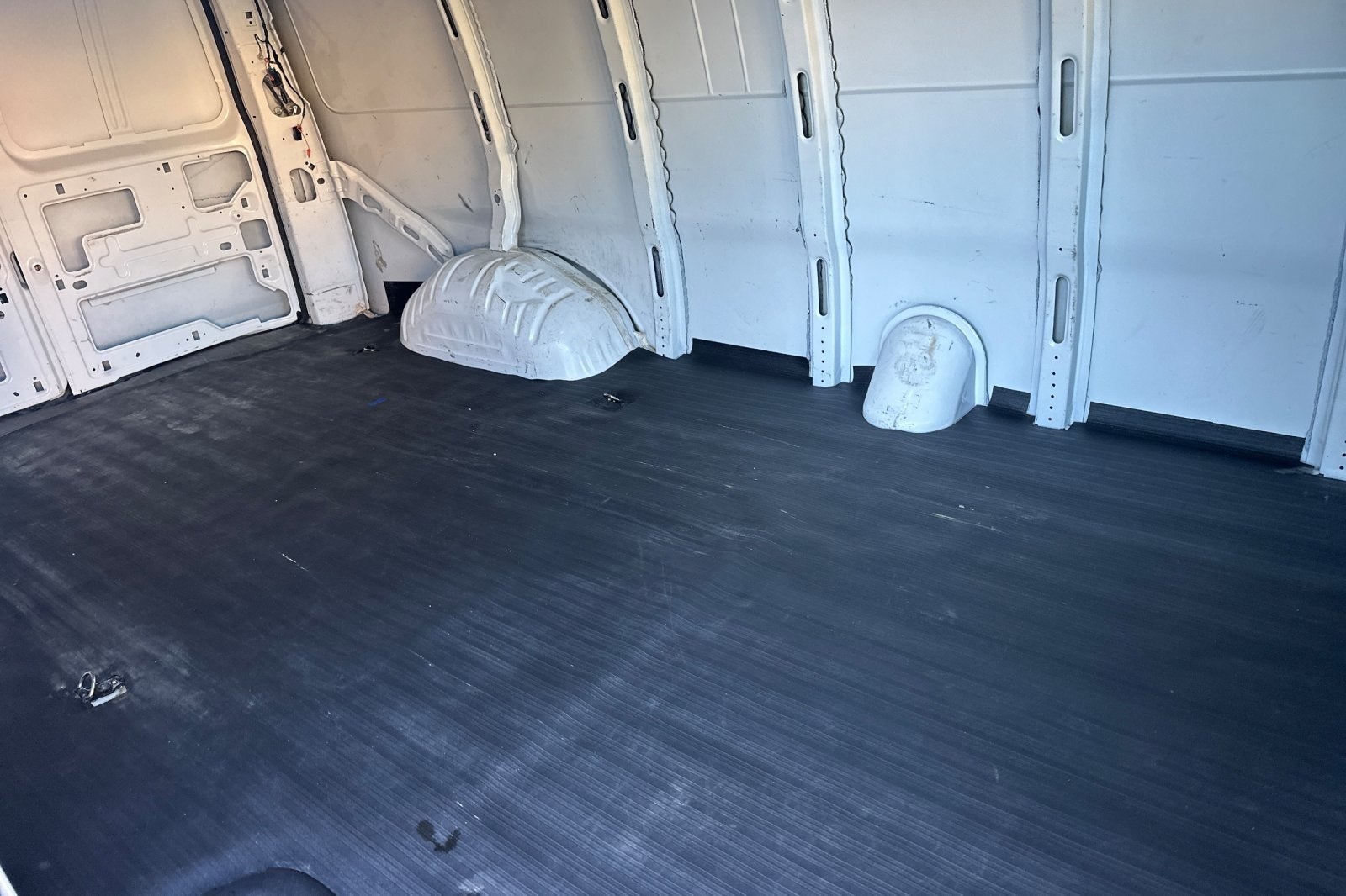 2023 Chevrolet Express 2500 Work Van Cargo