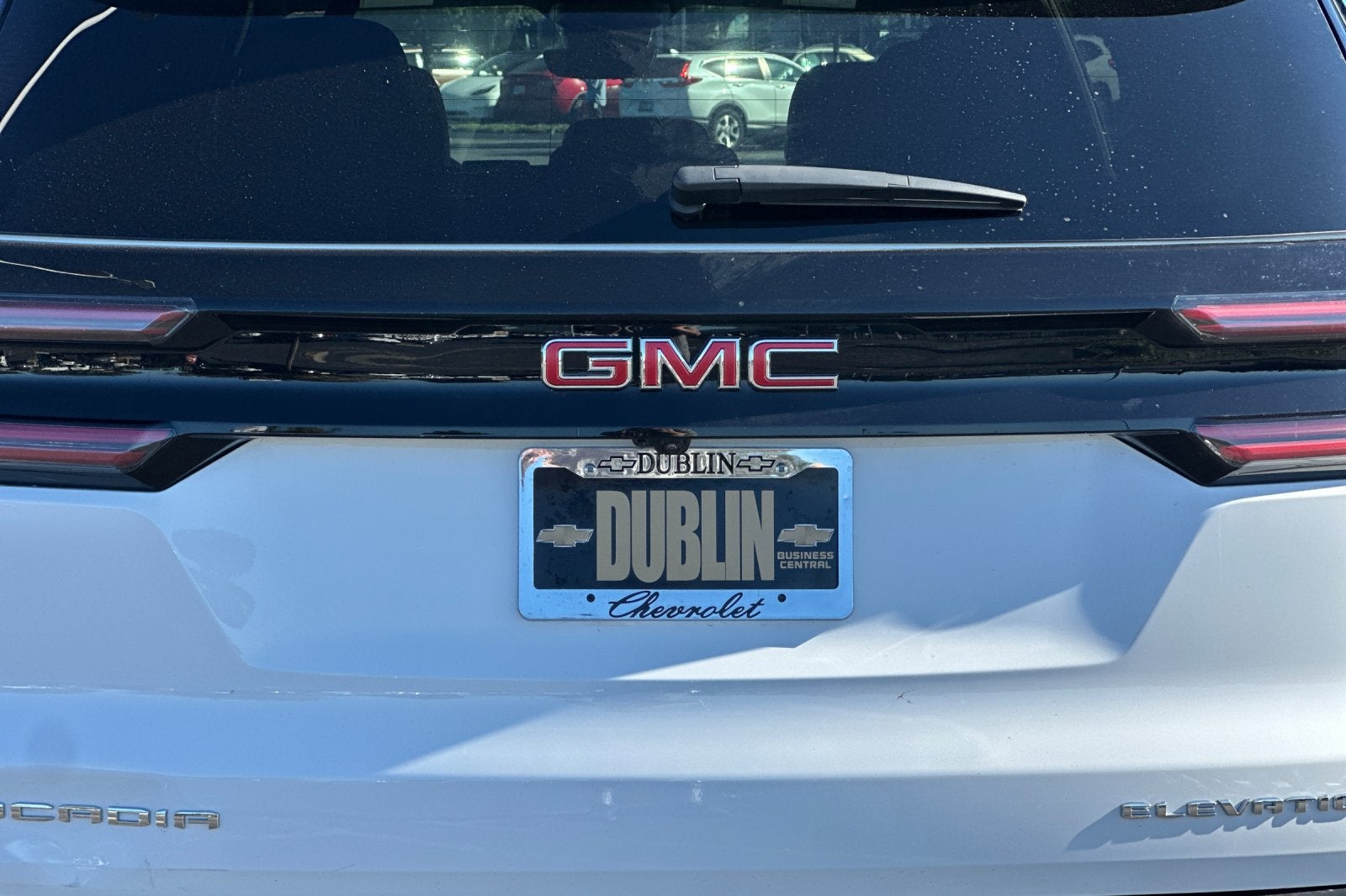 2026 GMC Acadia Elevation