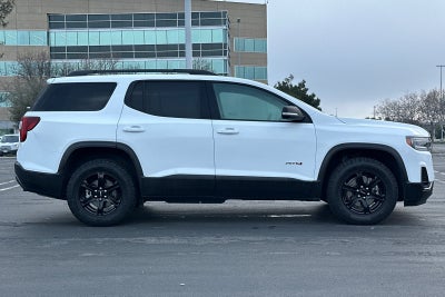 2022 GMC Acadia AT4