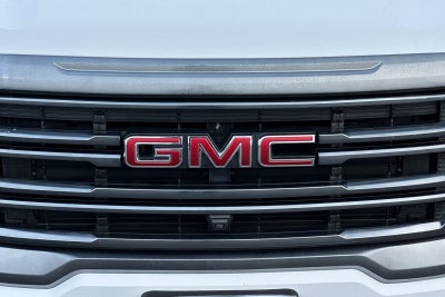 2022 GMC Acadia AT4
