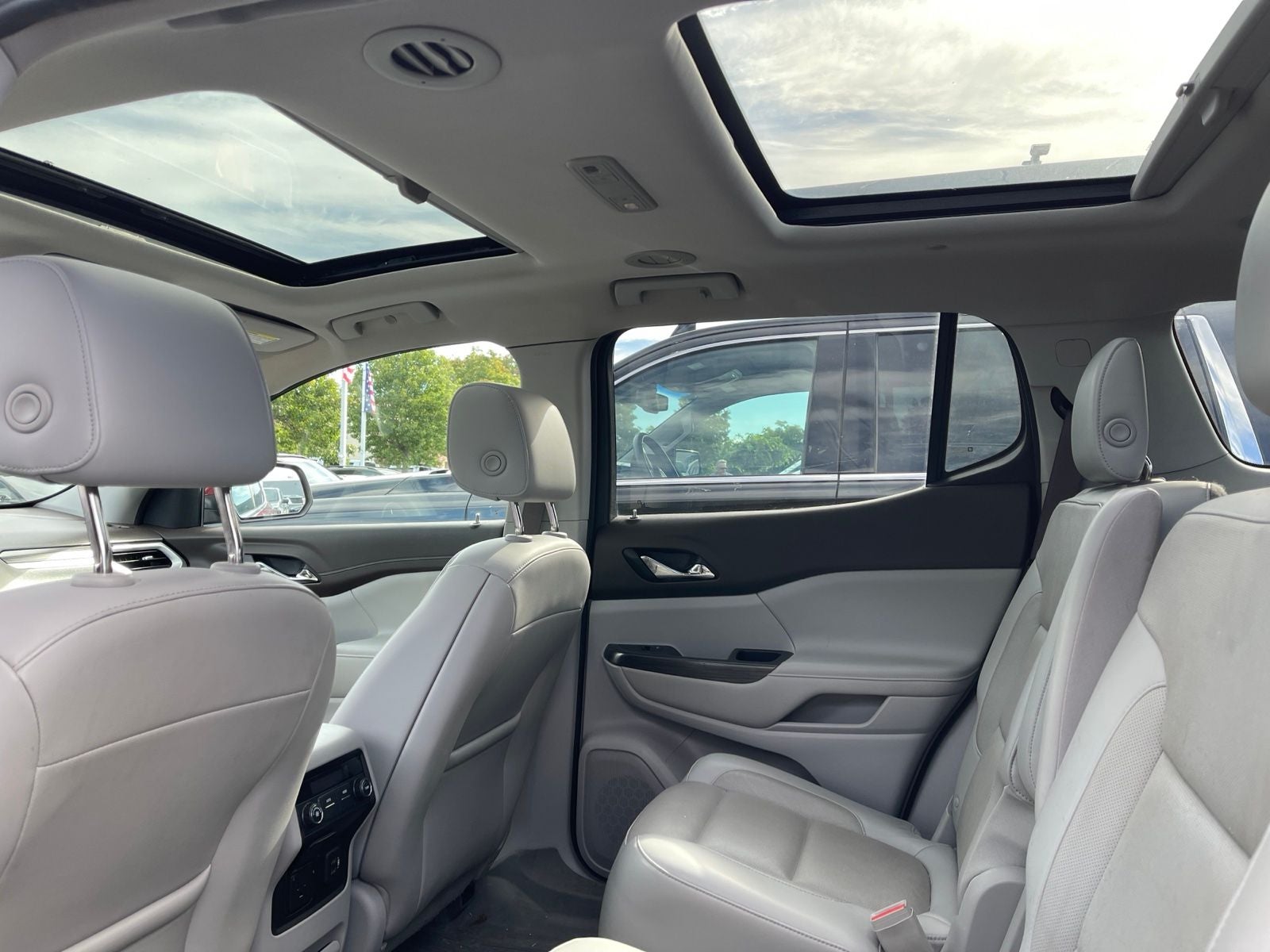 2019 GMC Acadia SLT-1