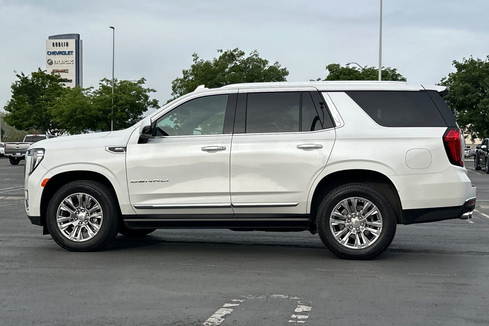 2023 GMC Yukon Denali