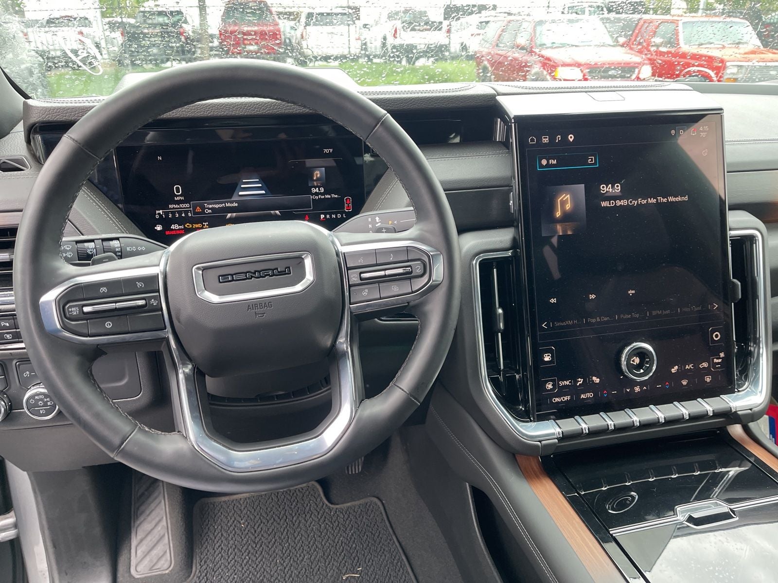 2025 GMC Yukon Denali