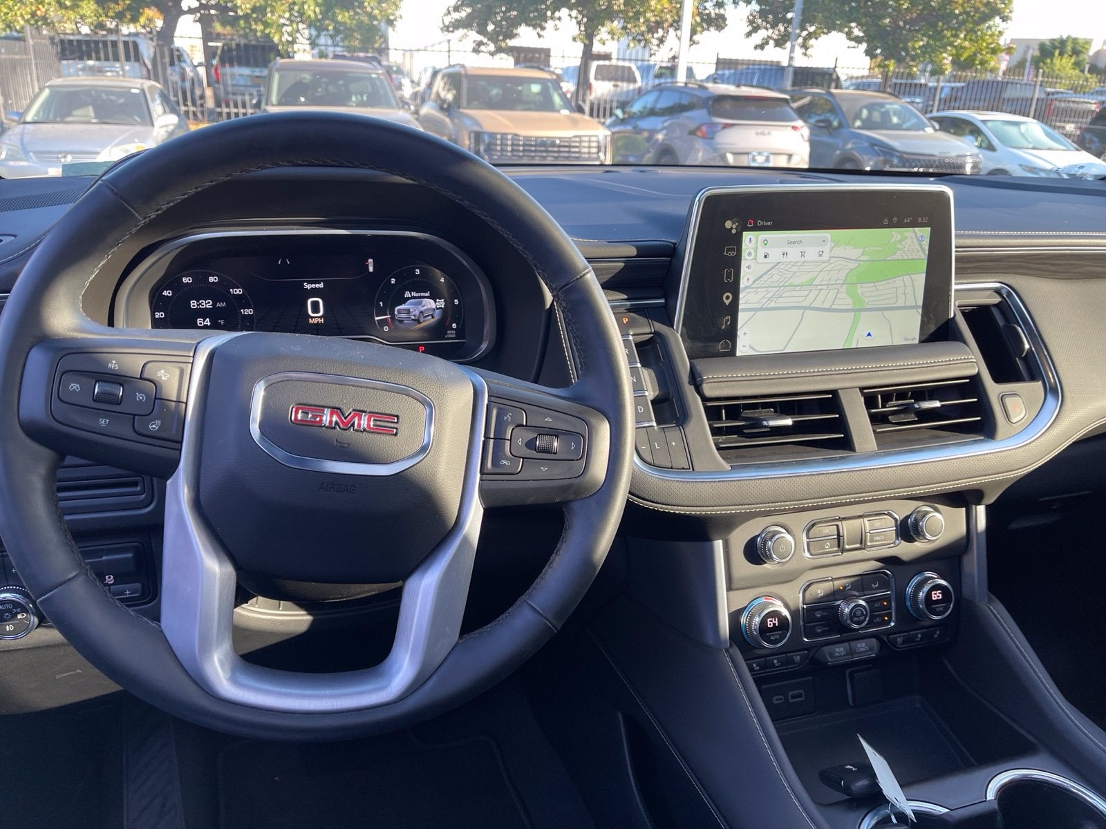 2023 GMC Yukon XL SLT