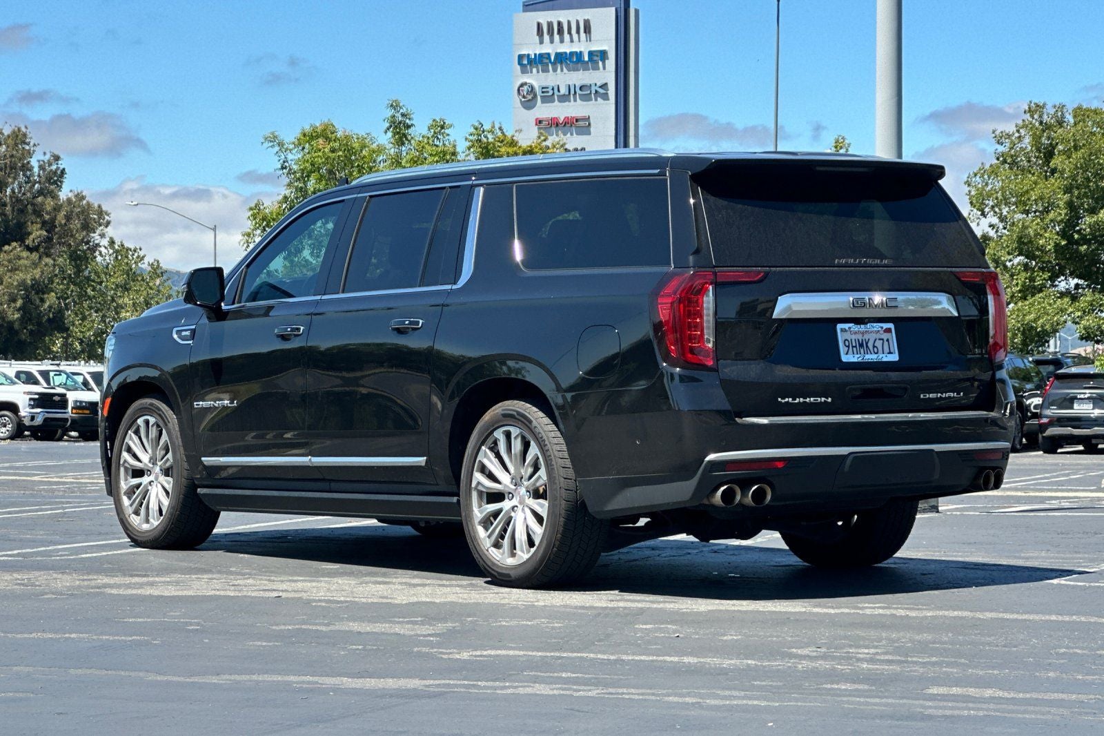 2023 GMC Yukon XL Denali