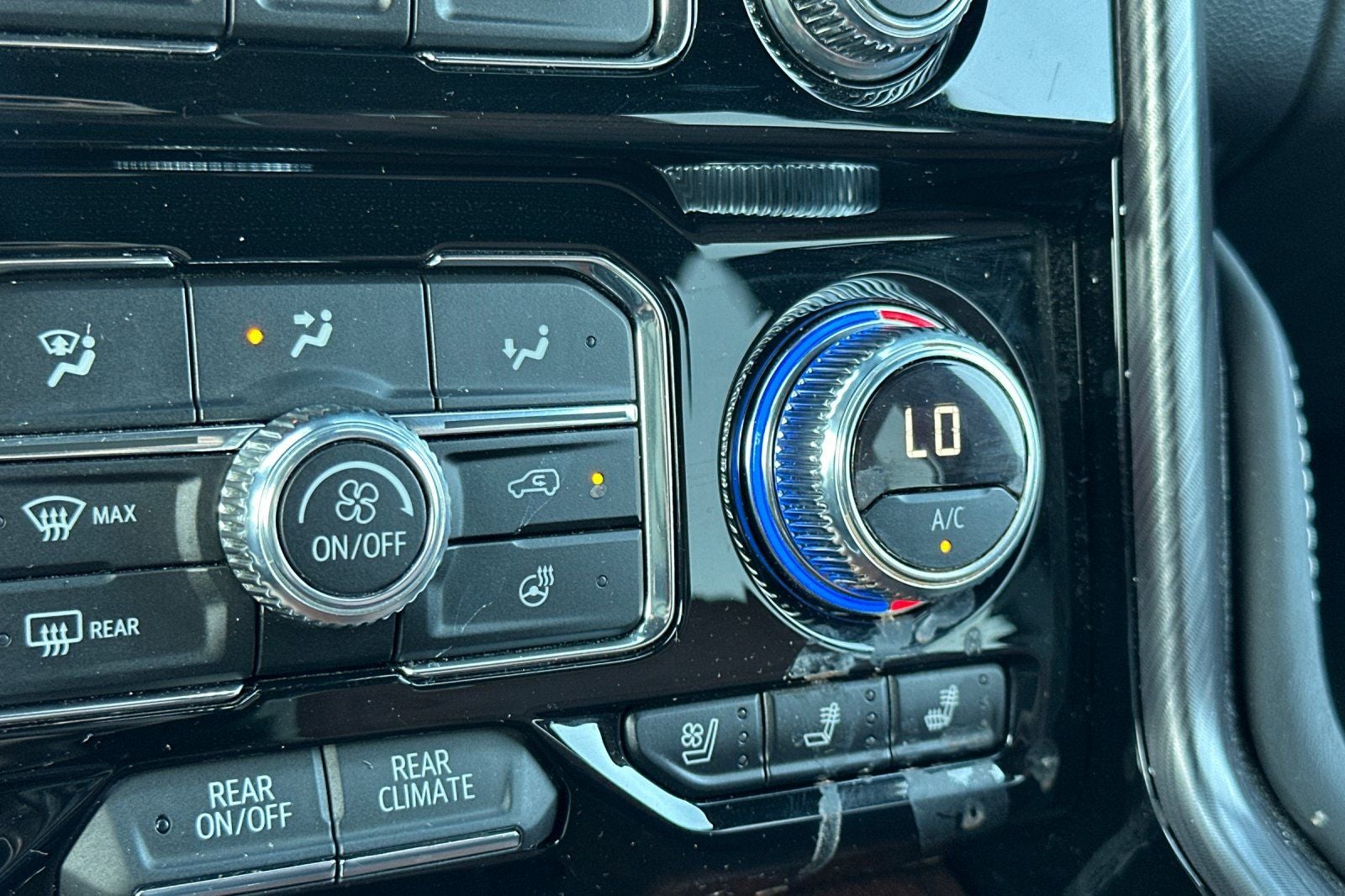 2024 GMC Yukon XL Denali Ultimate