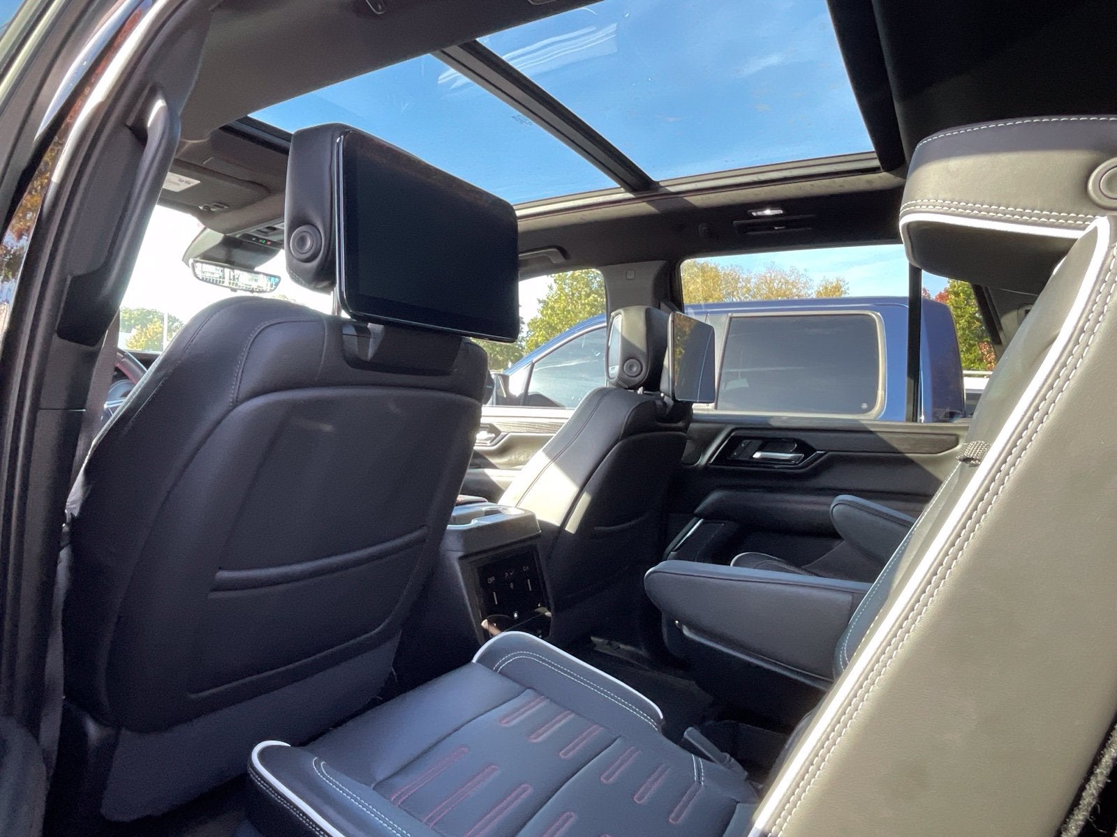 2025 GMC Yukon AT4 Ultimate