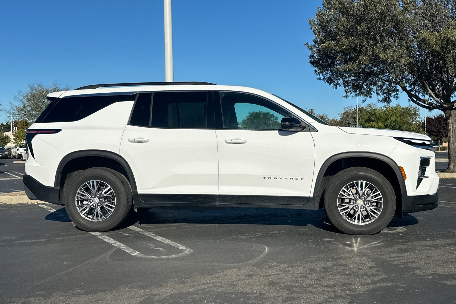 2026 Chevrolet Traverse LT 2LT