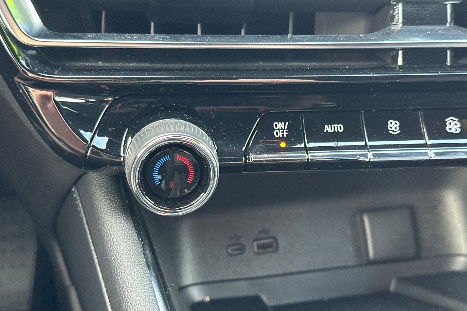 2026 Chevrolet Traverse LT 2LT