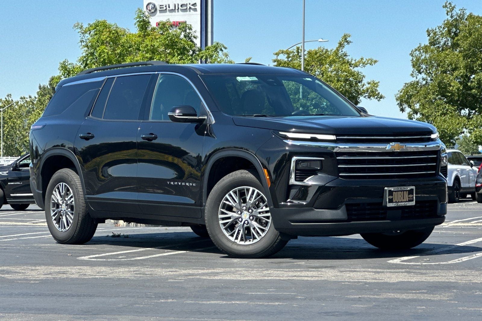 2025 Chevrolet Traverse LT 2LT