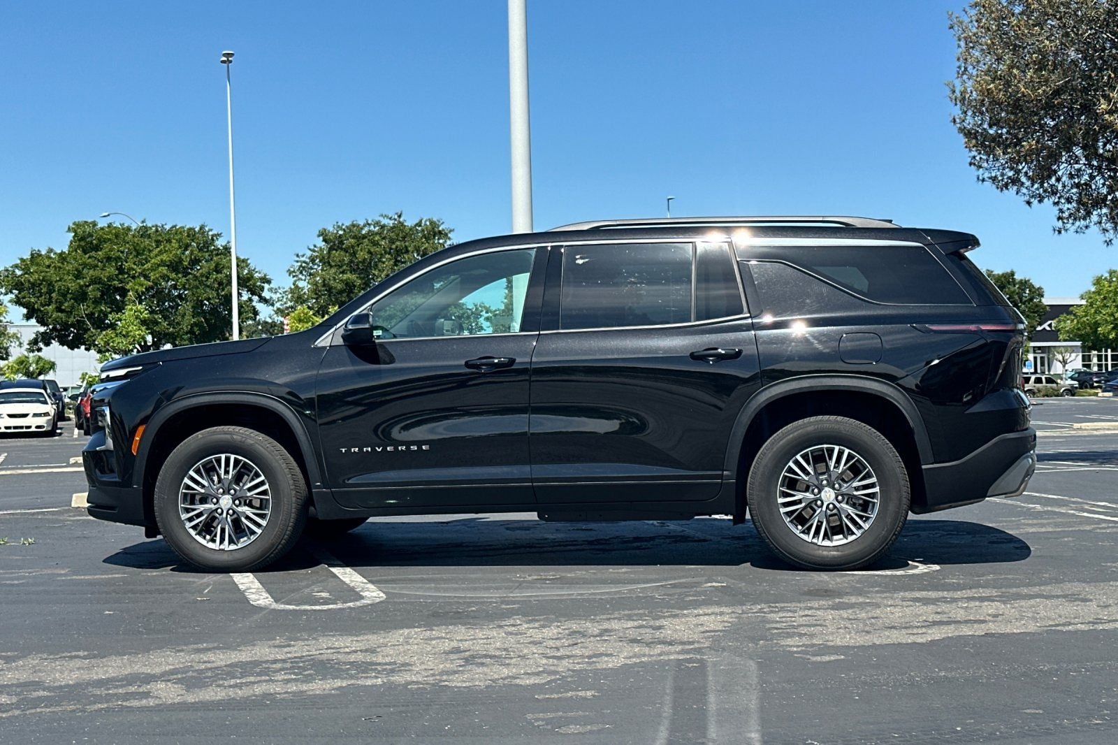 2025 Chevrolet Traverse LT 2LT