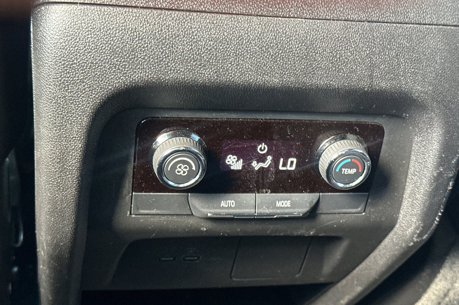 2025 Chevrolet Traverse LT 2LT