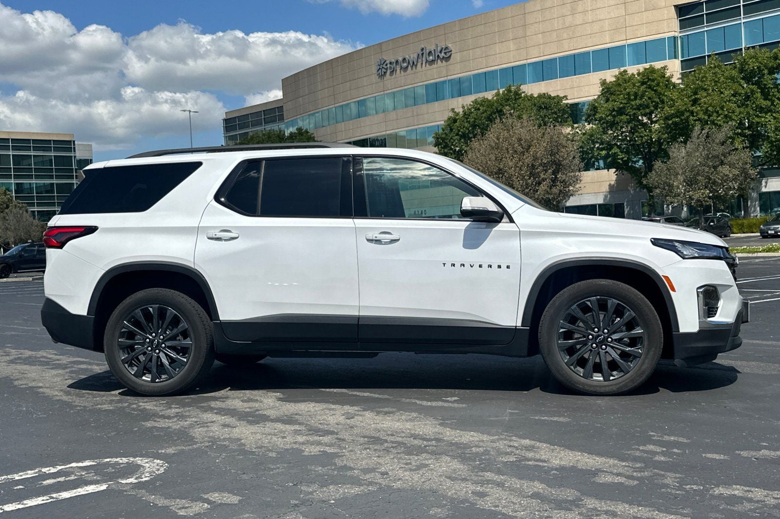 2023 Chevrolet Traverse RS