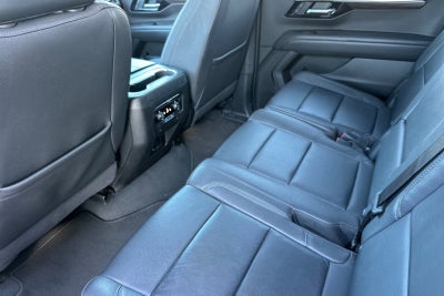 2025 Chevrolet Suburban LT