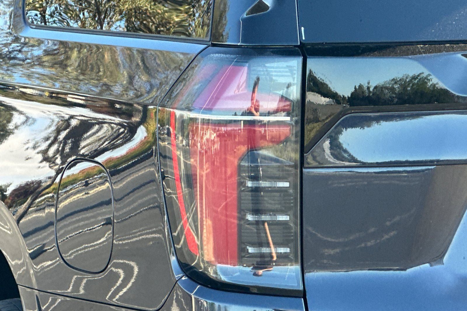 2025 Chevrolet Suburban LT