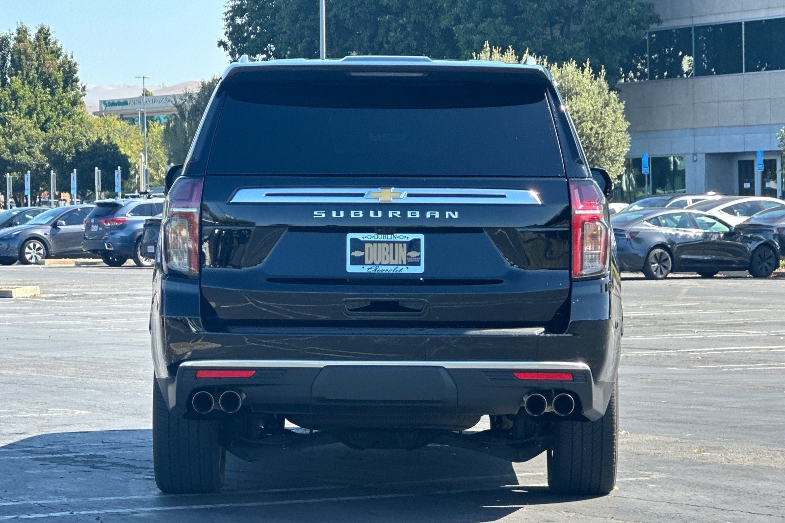2023 Chevrolet Suburban High Country