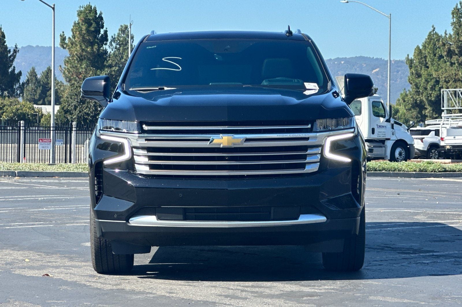 2023 Chevrolet Suburban High Country