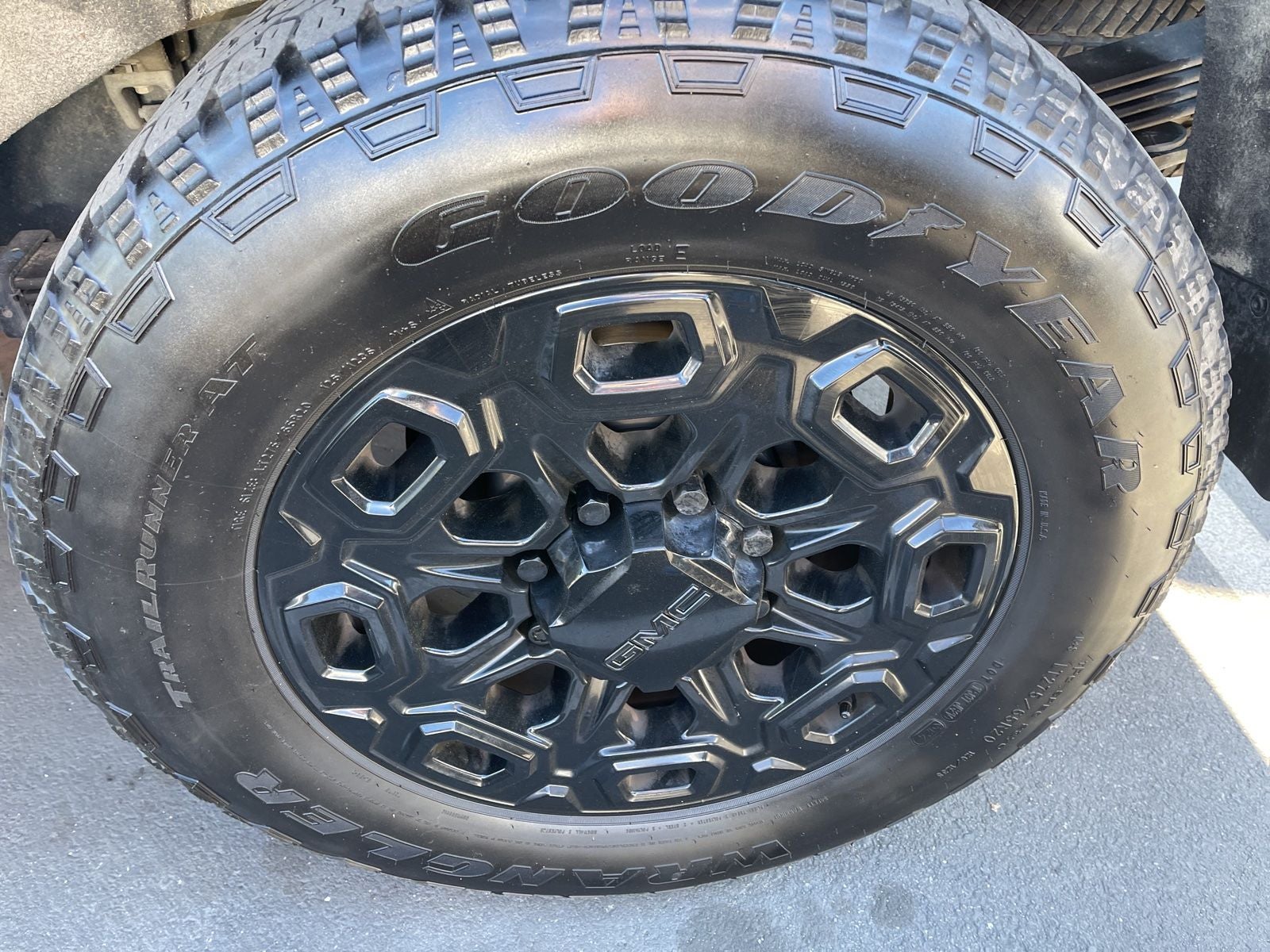 2023 GMC Sierra 2500HD Denali