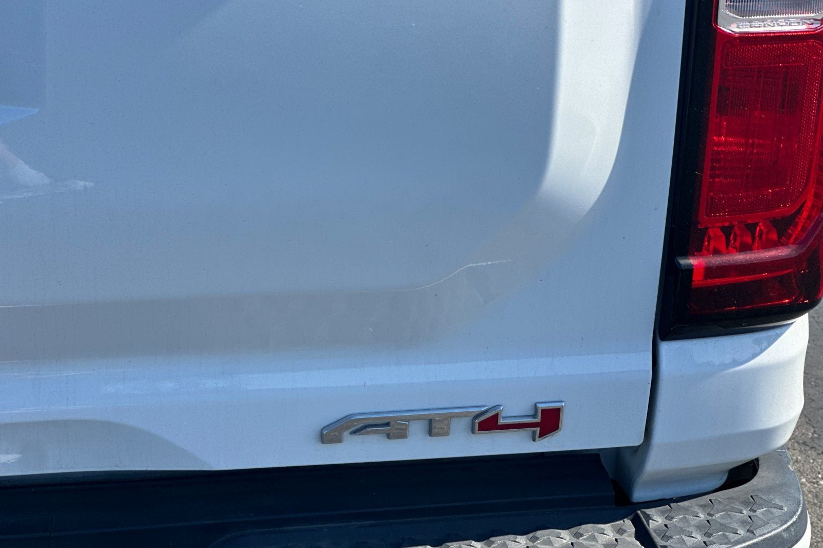 2023 GMC Canyon AT4