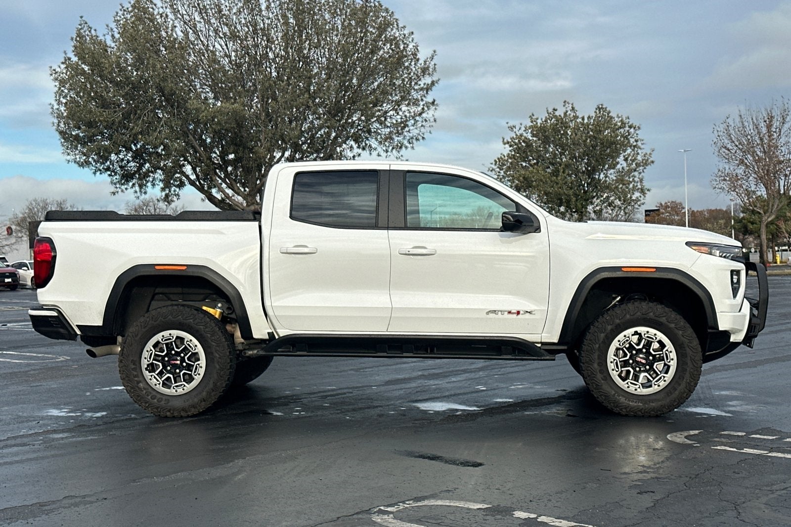 2023 GMC Canyon AT4X