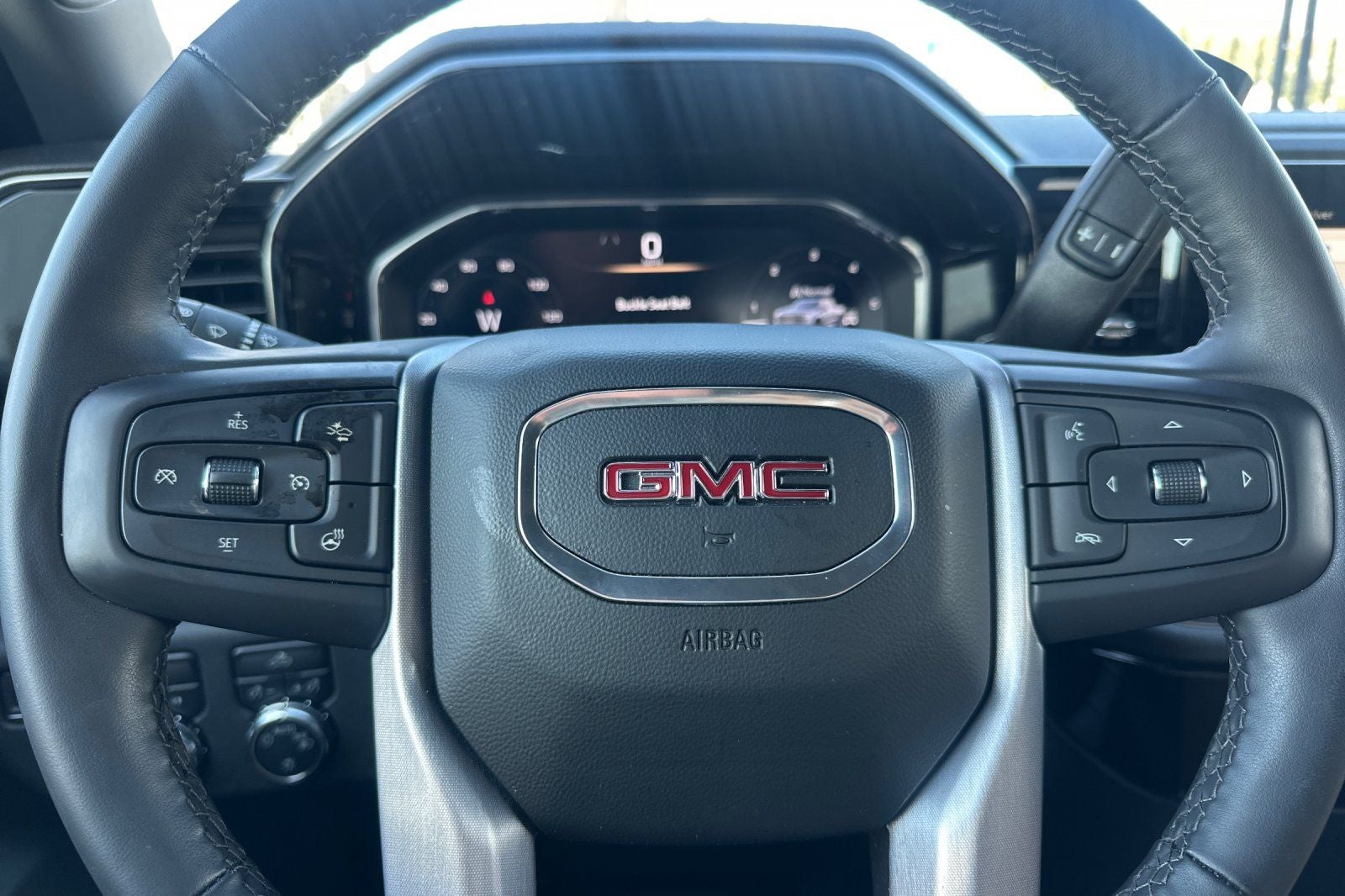 2024 GMC Sierra 1500 SLE