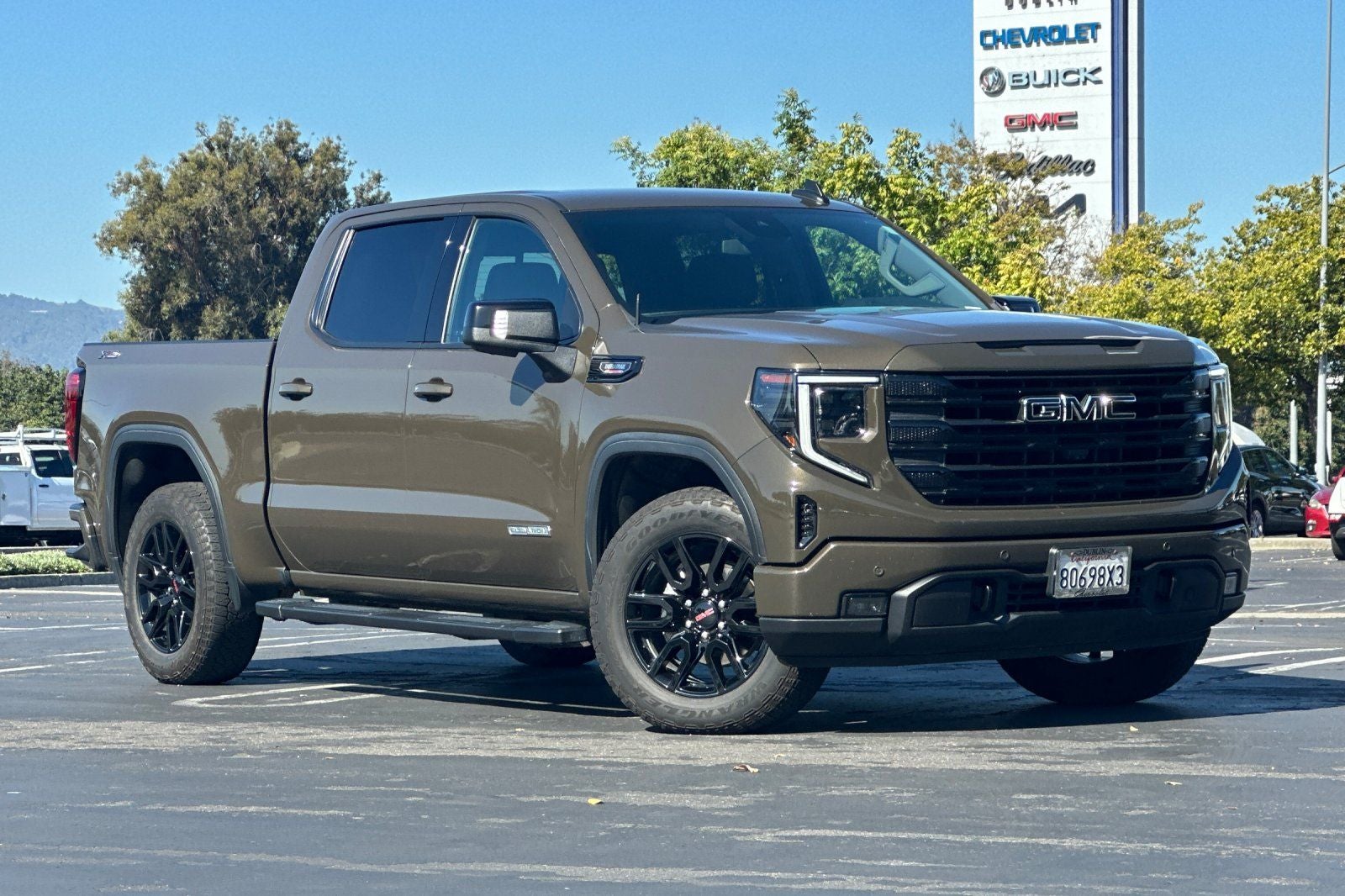 2024 GMC Sierra 1500 Elevation