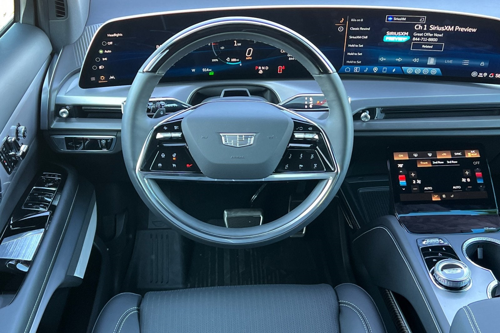 2026 Cadillac VISTIQ Sport