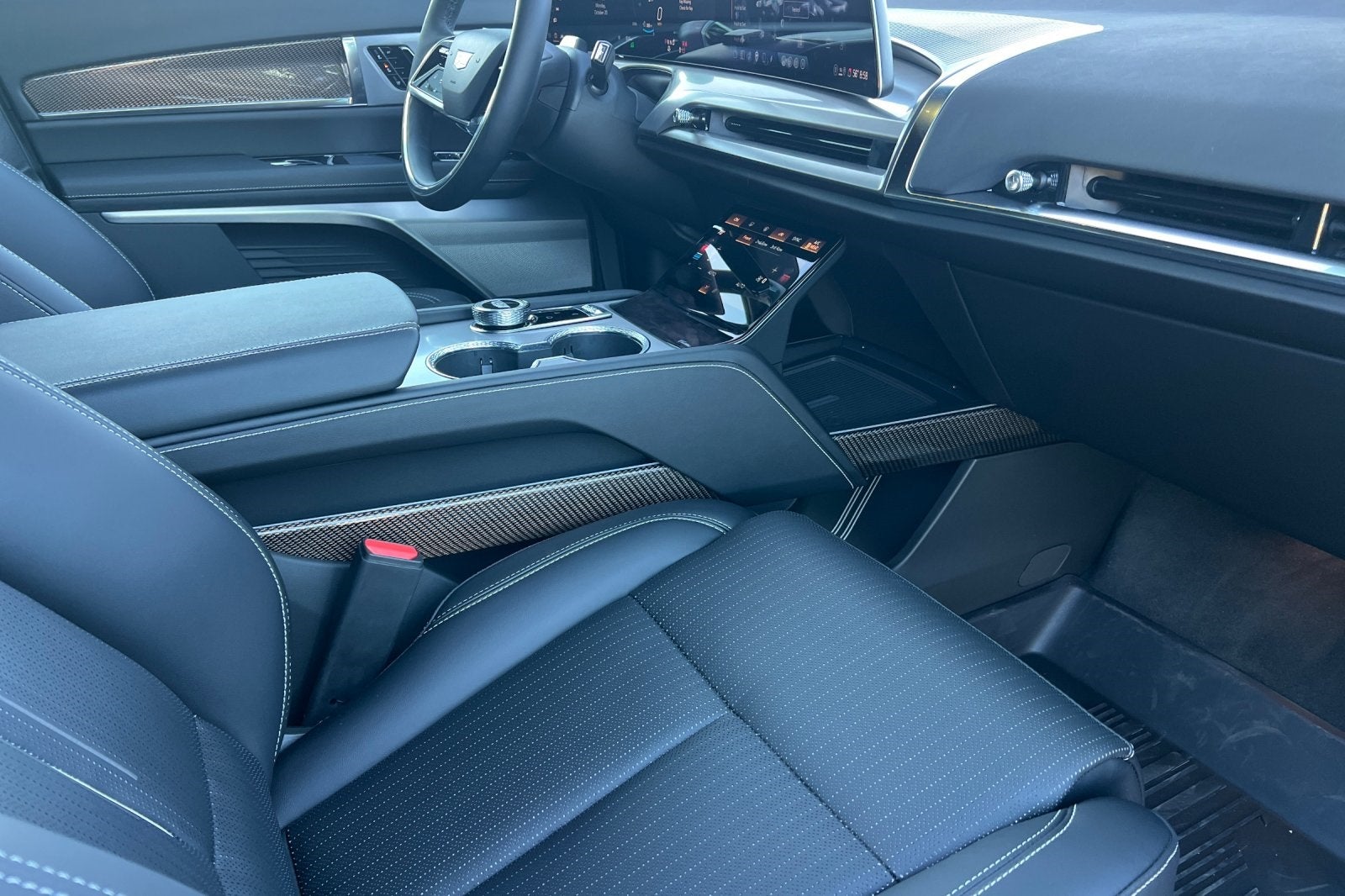 2026 Cadillac VISTIQ Sport