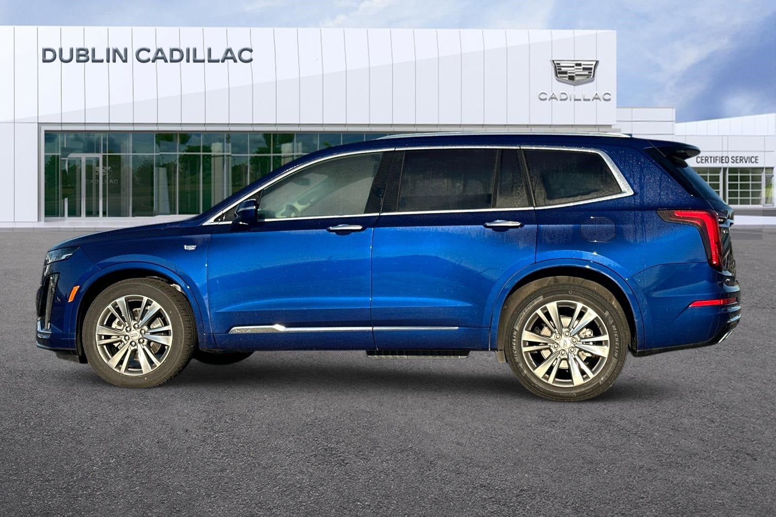 2025 Cadillac XT6 Premium Luxury