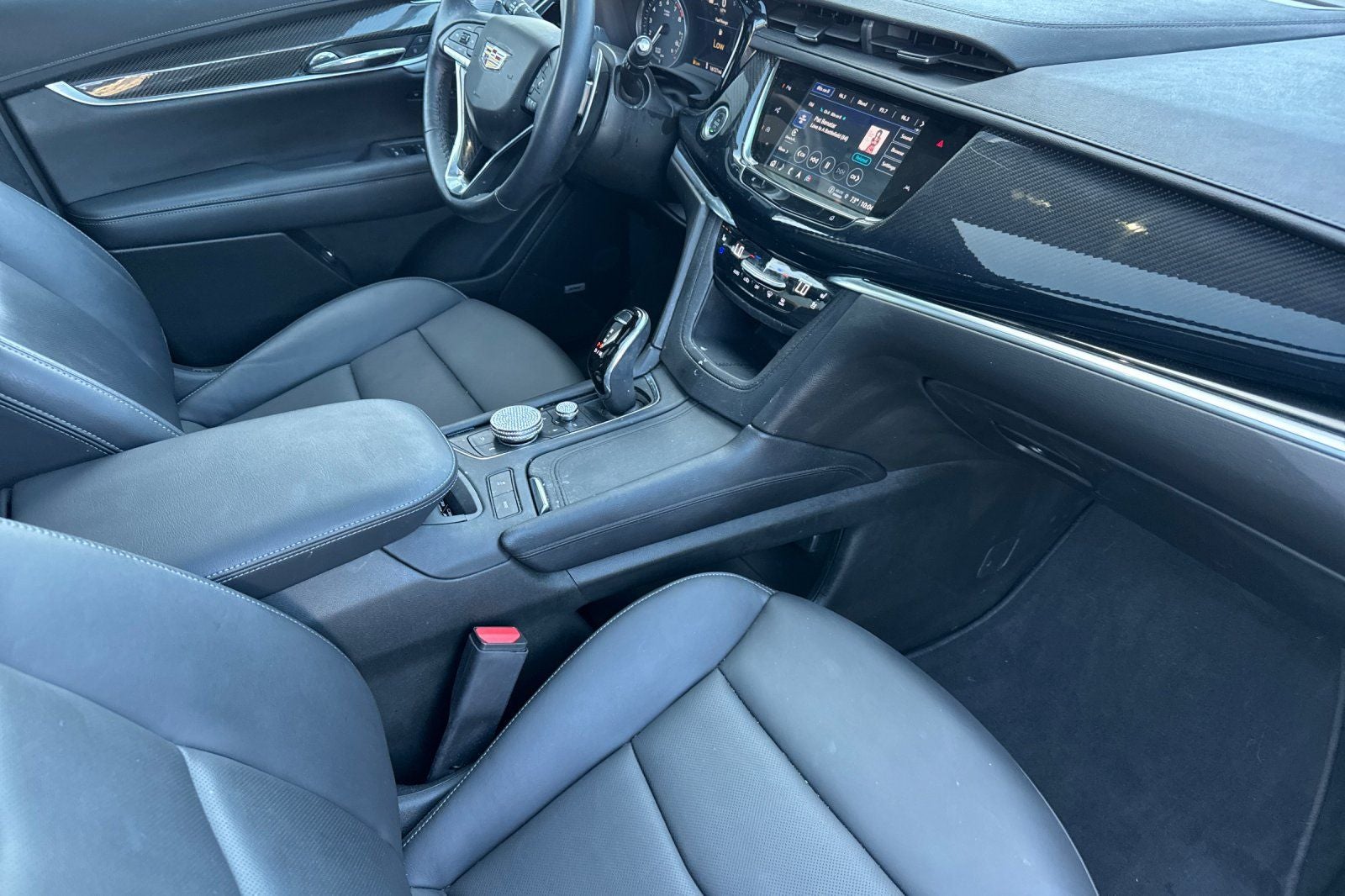2025 Cadillac XT6 Sport