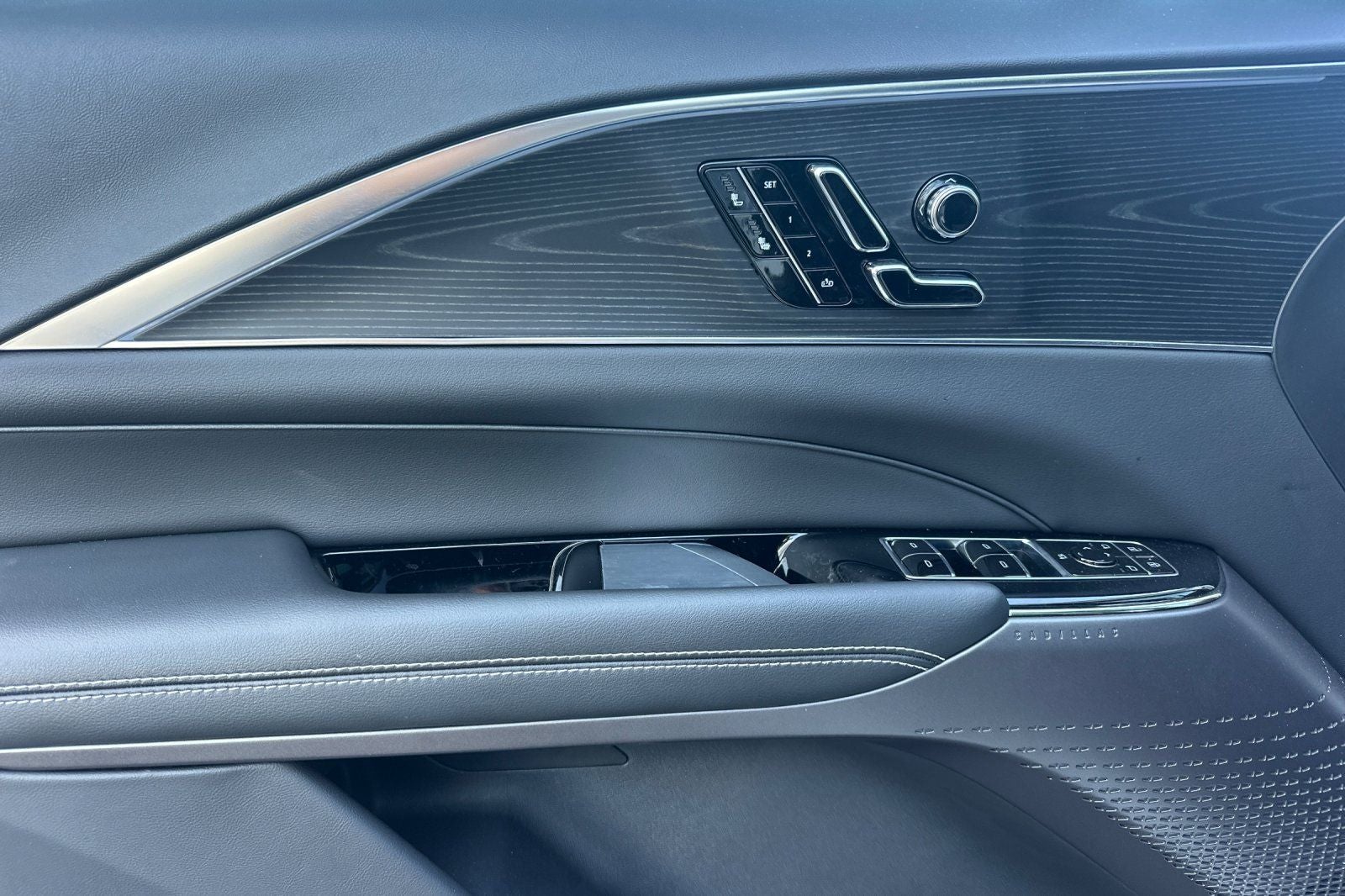 2025 Cadillac LYRIQ Luxury