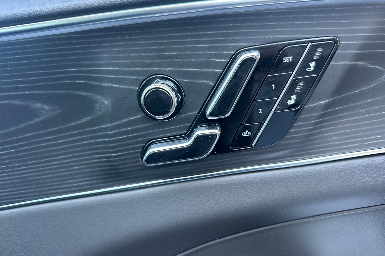 2025 Cadillac LYRIQ Luxury