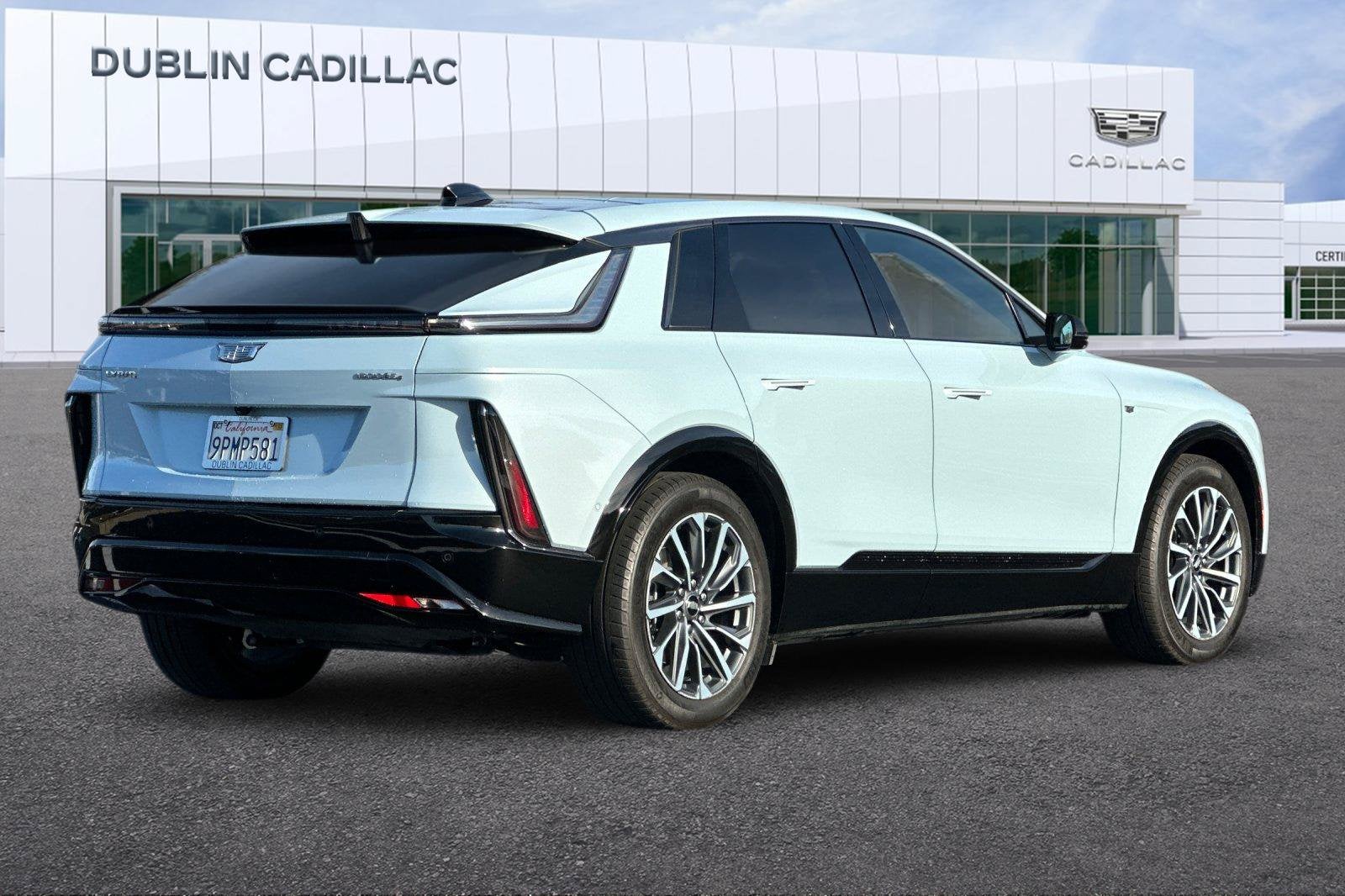 2024 Cadillac LYRIQ Sport