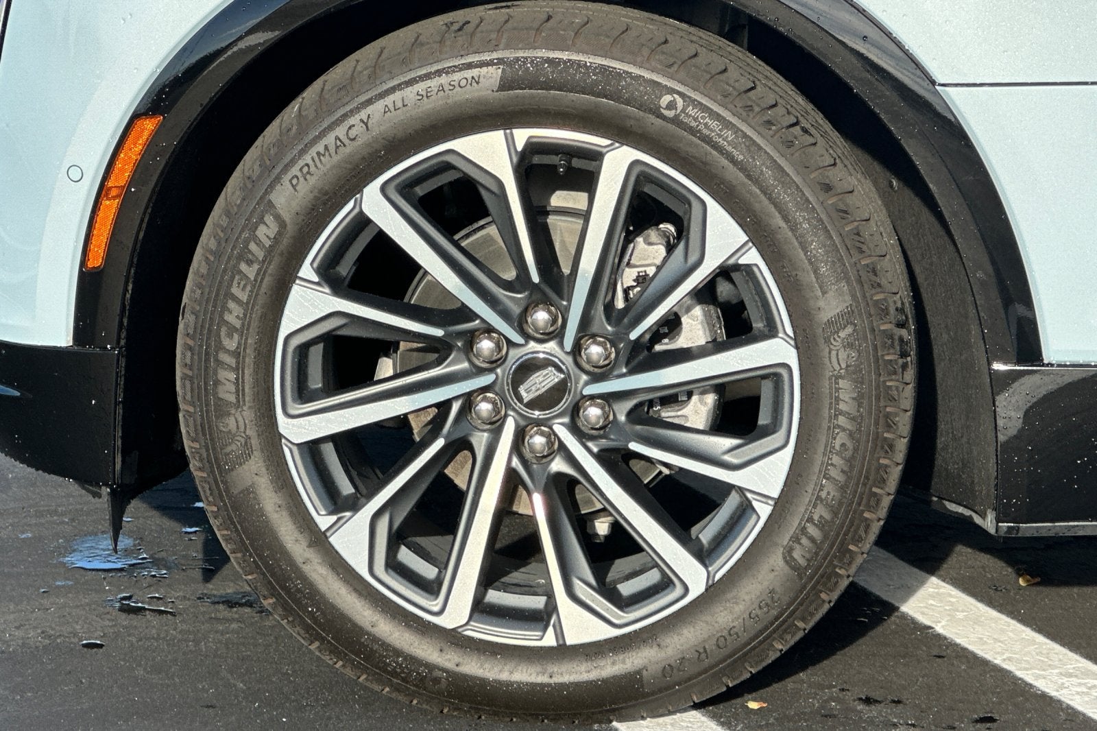 2024 Cadillac LYRIQ Sport