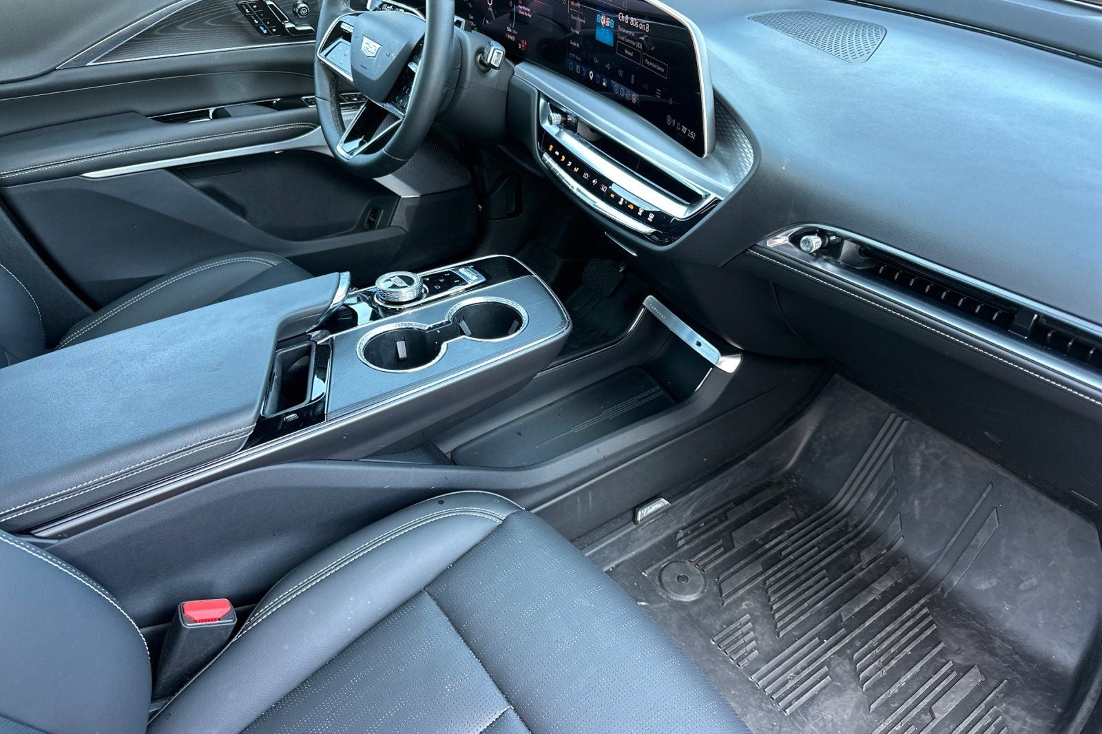 2026 Cadillac LYRIQ Signature Sport