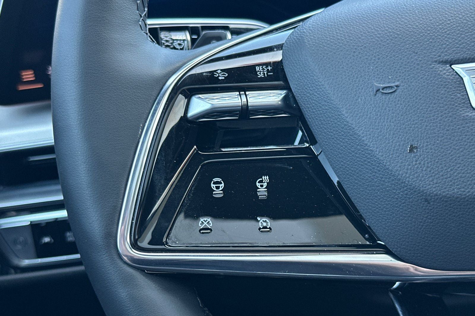 2026 Cadillac LYRIQ Signature Sport