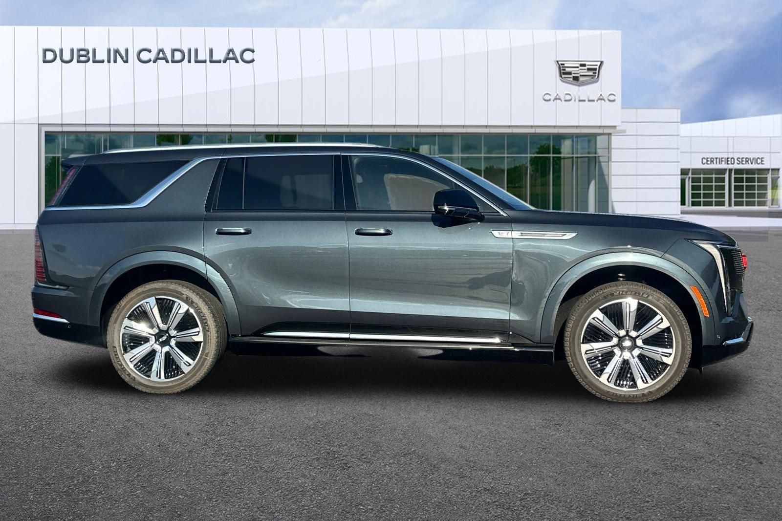 2026 Cadillac ESCALADE IQL Premium Luxury