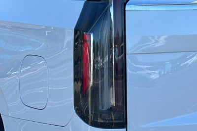 2022 Cadillac Escalade Luxury