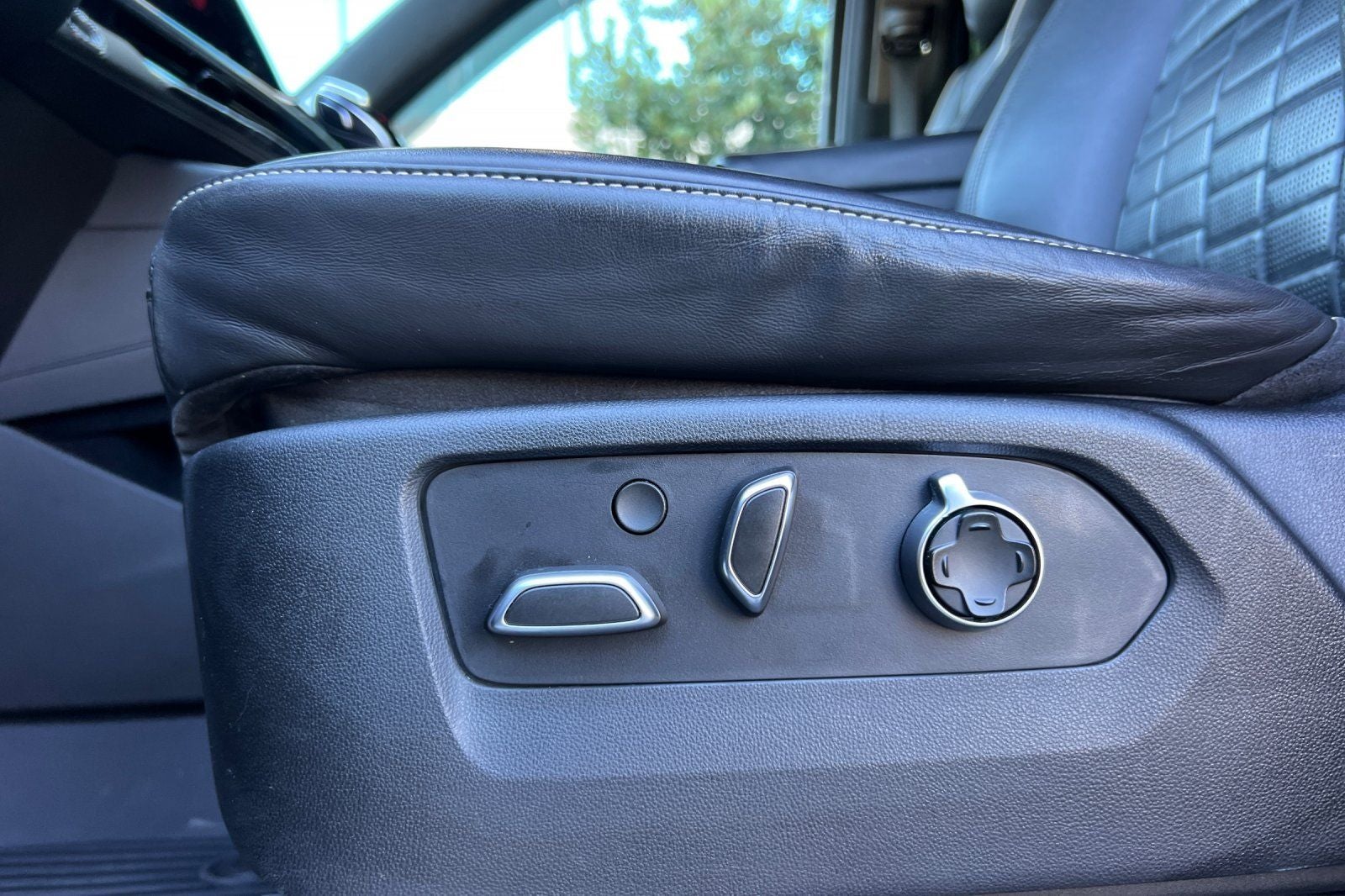 2021 Cadillac Escalade Premium Luxury Platinum