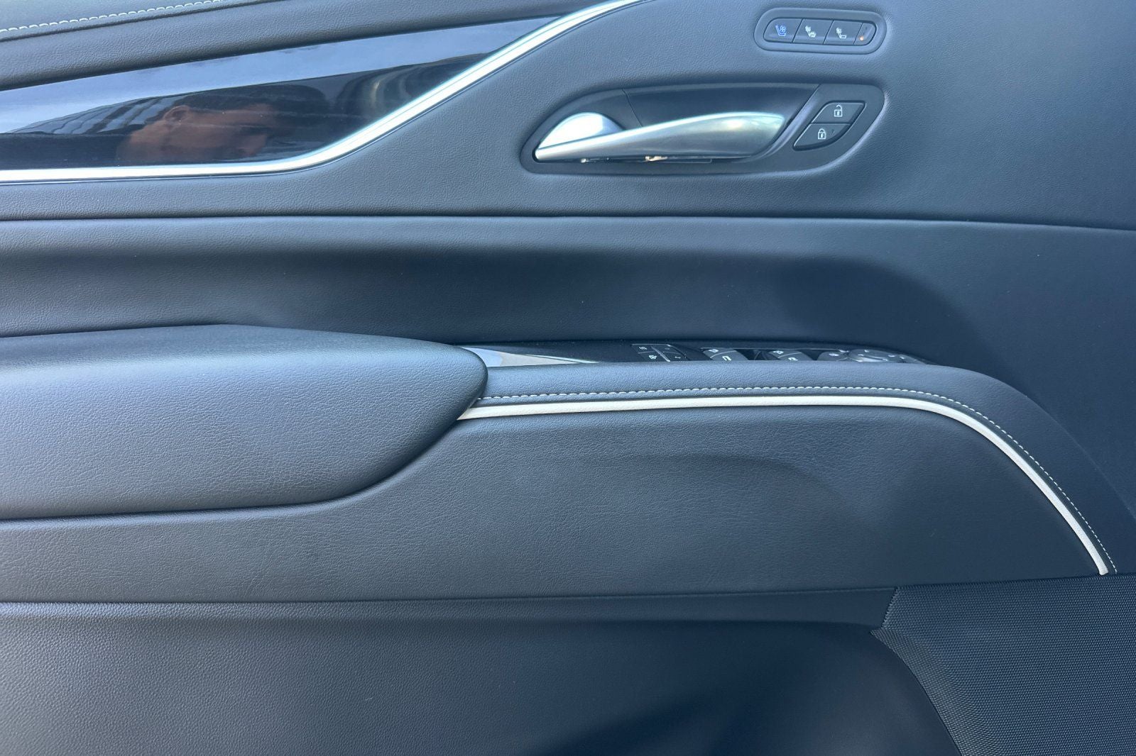 2023 Cadillac Escalade ESV Sport